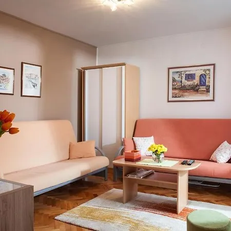 Appartement Orange Oasis Makarska
